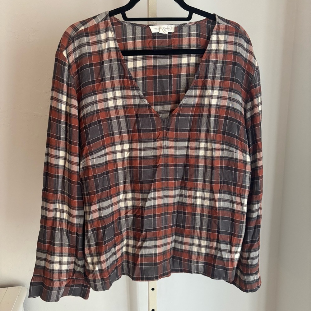 Treasure & Bond Plaid Vneck long Sleeve Top, Size Large